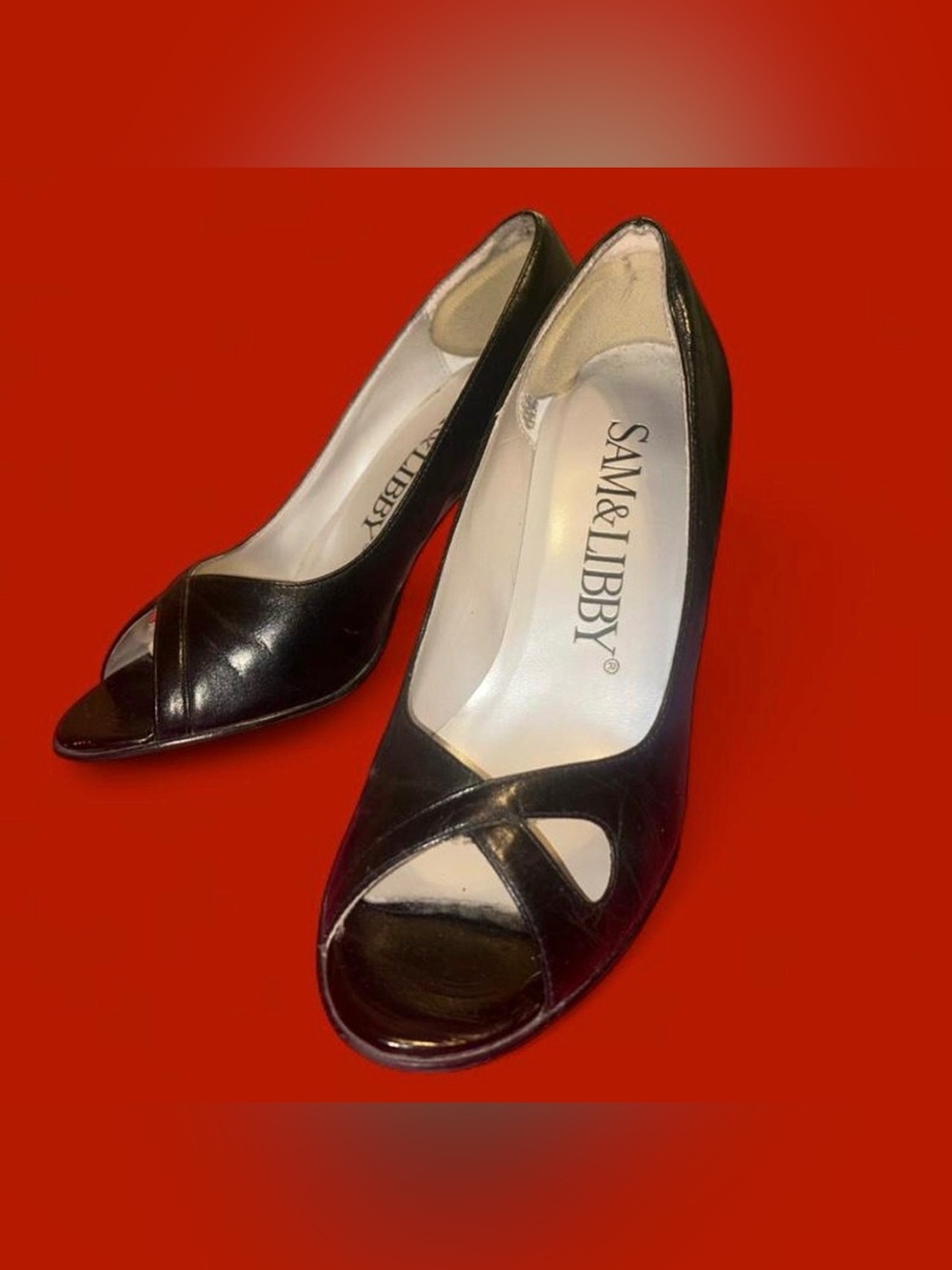 Stylish Sam & Libby Black Leather Peep-Toe 3” Pumps in Women’s Size 6